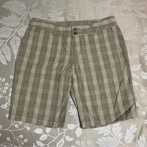 Patagonia Shorts Womens 10 Tan Brown Plaid Organic Cotton Flat Front Bermuda